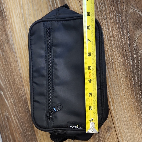 NWOT Basics Black Cosmetic Makeup Toiletry Bag Case - Picture 11 of 11